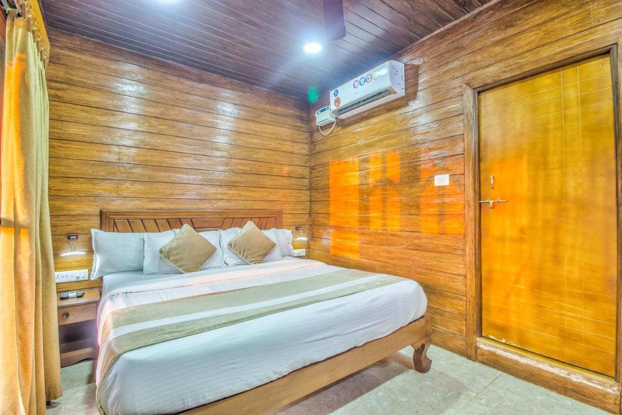 The Village Beach Resort Бага Екстериор снимка